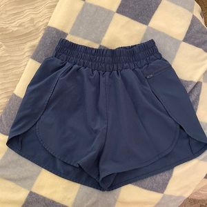 Women’s Workout Shorts with Pockets Size Small